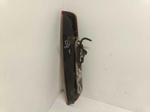 FEU ARRIERE GAUCHE FORD FOCUS BREAK 2008-2/2011 - Vue 2